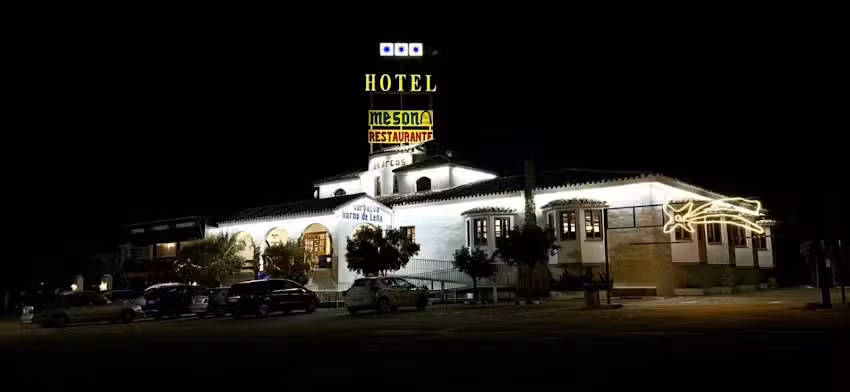 Hotel Restaurante Los Arcos