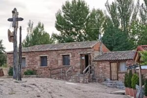 HOTEL-RESTAURANTE TIERMES