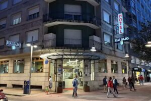 Hotel R&iacute;as Bajas