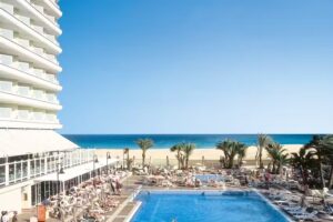 Hotel Riu Oliva Beach Resort