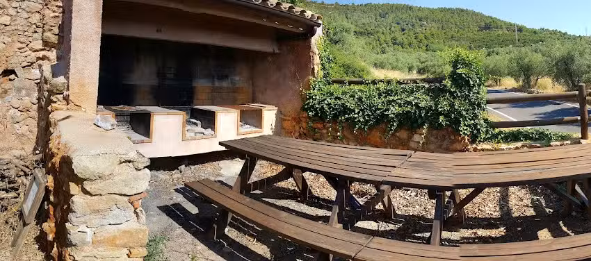 HOTEL RURAL Cal Cabr&eacute;