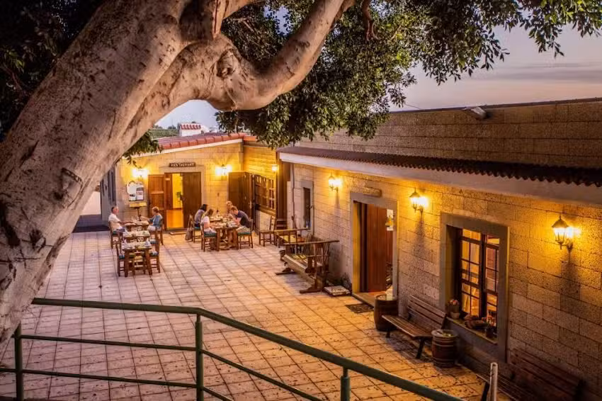 Hotel Rural El Nav&iacute;o