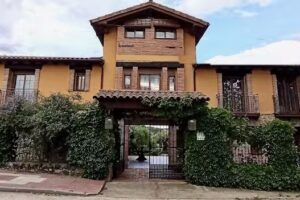 Hotel Rural La Covacha