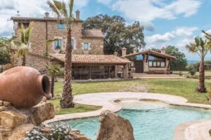 Hotel Rural | Mas Tuls&agrave; Barbacoa Girona