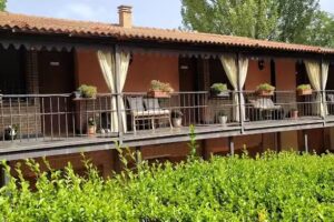 Hotel Rural Mes&oacute;n Rte. La Caba&ntilde;a