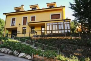 Hotel Rural Valle de Cua&ntilde;a