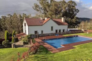 Hotel R&uacute;stico Casa das Veigas