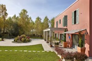 Hotel Santa Coloma Del Camino