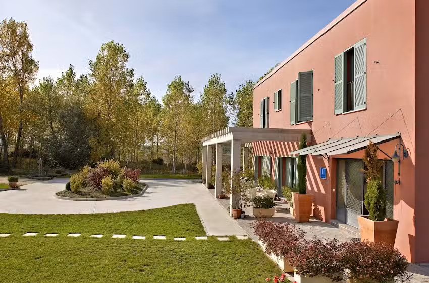 Hotel Santa Coloma Del Camino