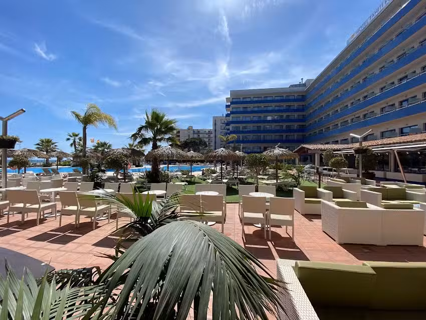 Hotel Tahit&iacute; Playa & Suites