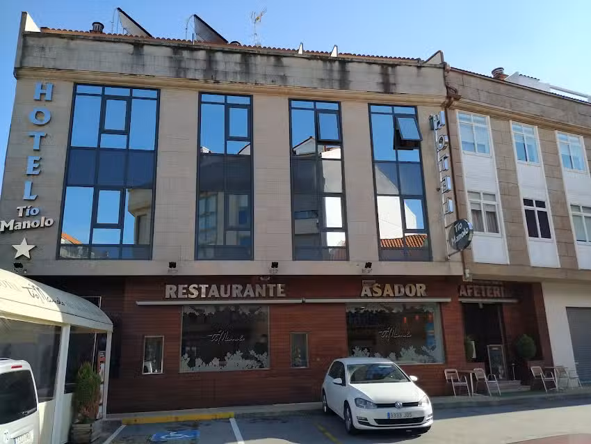 Hotel T&iacute;o Manolo de Noia