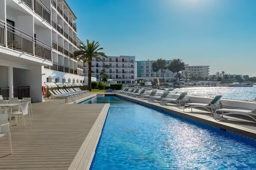 Hotel Vibra S&rsquo;Estanyol