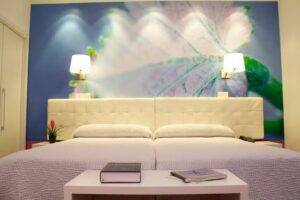 Hotel Villa Sonsierra &ndash; Horario atenci&oacute;n telef&oacute;nica de 9:00 a 21:00h.