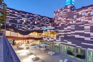 HOTEL ZENTRAL AVE ZARAGOZA