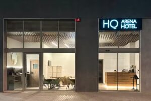 HQ ARENA HOTEL