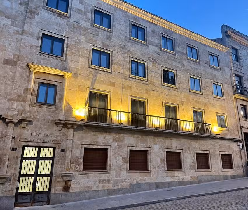 IN&Eacute;S LUNA SUITES (Apartamentos Tur&iacute;sticos)