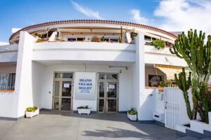 Island Village Heights