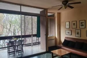 Josep Tarradellas 117