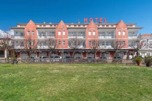 Juan | Hostal &ndash; Cafeter&iacute;a &ndash; restaurante |