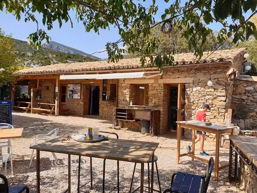 Kalandraka &ndash; Restaurante y Alojamiento
