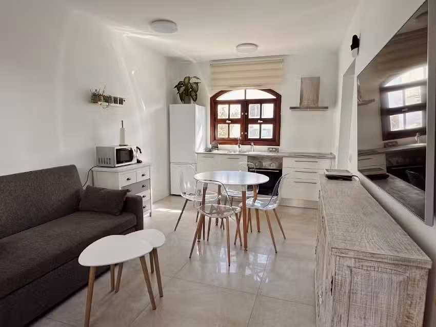 Karibu by Kamili Lanzarote