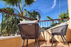 King&rsquo;s Apartments Family house