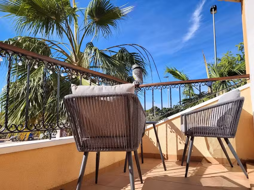 King&rsquo;s Apartments Family house