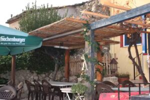 L&rsquo;Alm&agrave;ssera Casa Rural & Restaurant