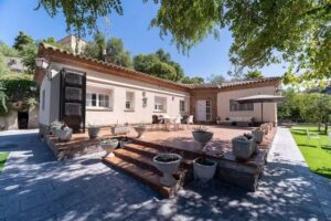 La Almunya de Tener&iacute;as