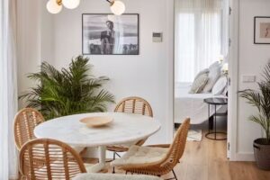 La Bola Suite Apartments