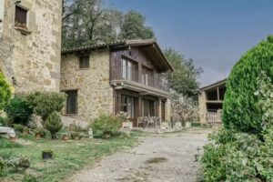 La Cabanya de la Rovira &ndash; Alojamiento Tur&iacute;stico