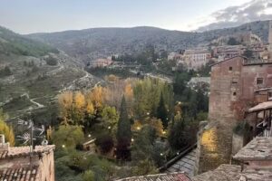 La Casa Amarilla de Albarrac&iacute;n
