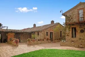 La Casa De Las Titas