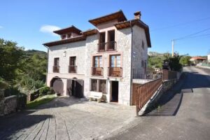 La Casa Grande De Cabrales I y II