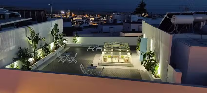 La Casa &middot; Home & Rooms Conil