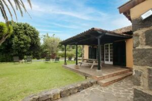 La Casita (alquiler vacacional con piscina/jacuzzi)