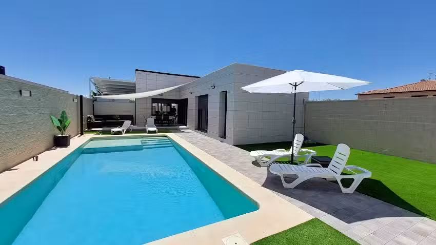 La Casita de la Piscina