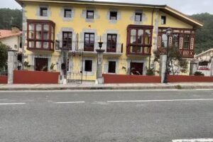 LA CASONA DE OTA&Ntilde;ES Rooms and apartments