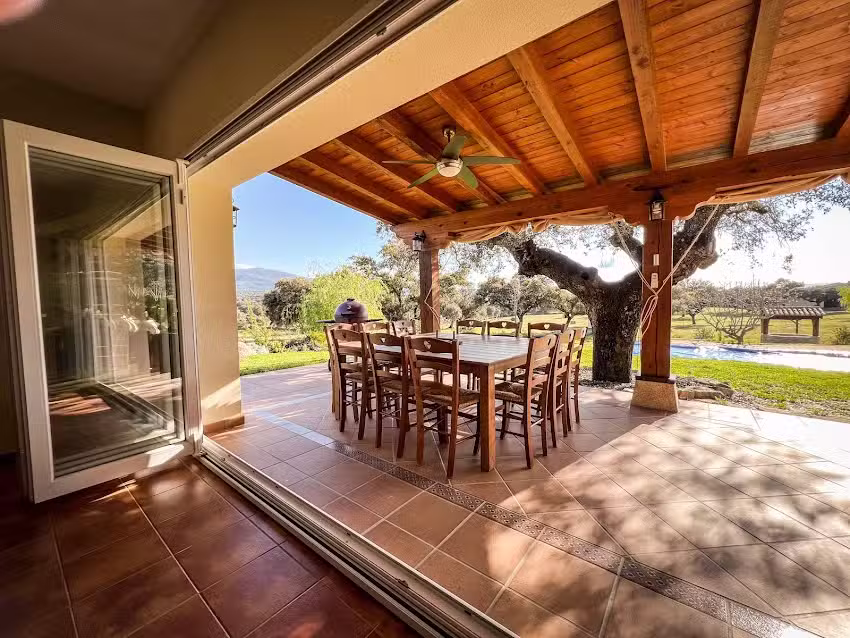 La Encina Guapa. Casa Rural