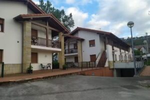 La Fuente Pesu&eacute;s