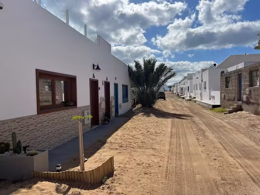 La Graciosita Traditional Home