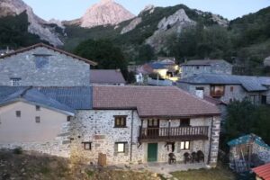 La Hospederia de Salamon y Casa Rural Baudi