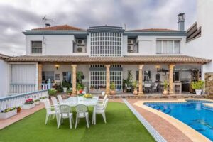 La Latina, casa de amigos