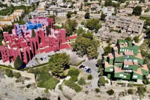 La Muralla Roja Loft