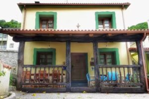 La Pumarada de Lim&eacute;s. Alojamientos Rurales