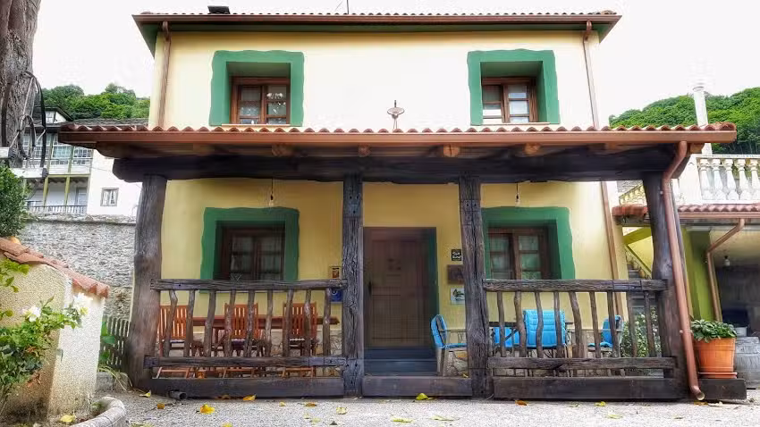 La Pumarada de Lim&eacute;s. Alojamientos Rurales