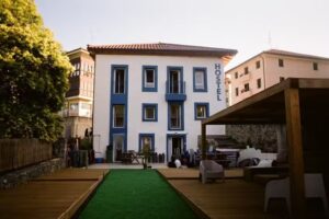 Laga Surf Camp Hostel