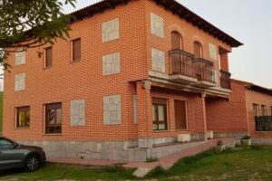 Las Adoberas Casa Rural