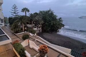 Las Gaviotas Beach I