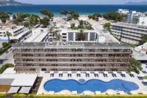 Las Gaviotas Suites Hotel